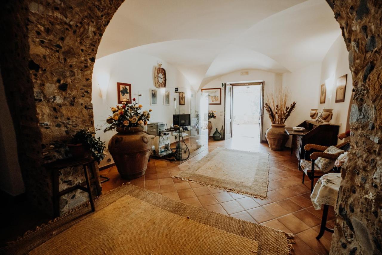 الشقق الفندقية كابريوليفي  Residenza Golfo Degli Ulivi المظهر الخارجي الصورة