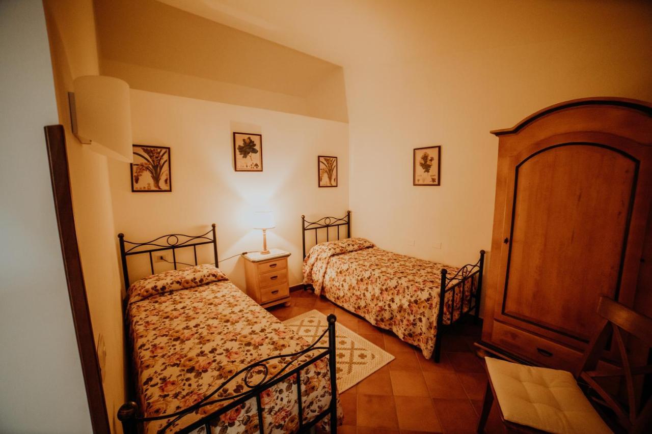 الشقق الفندقية كابريوليفي  Residenza Golfo Degli Ulivi المظهر الخارجي الصورة