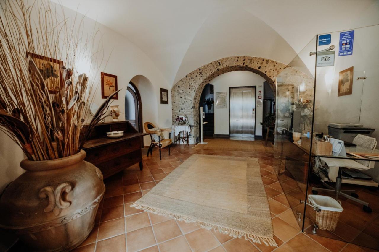 الشقق الفندقية كابريوليفي  Residenza Golfo Degli Ulivi المظهر الخارجي الصورة