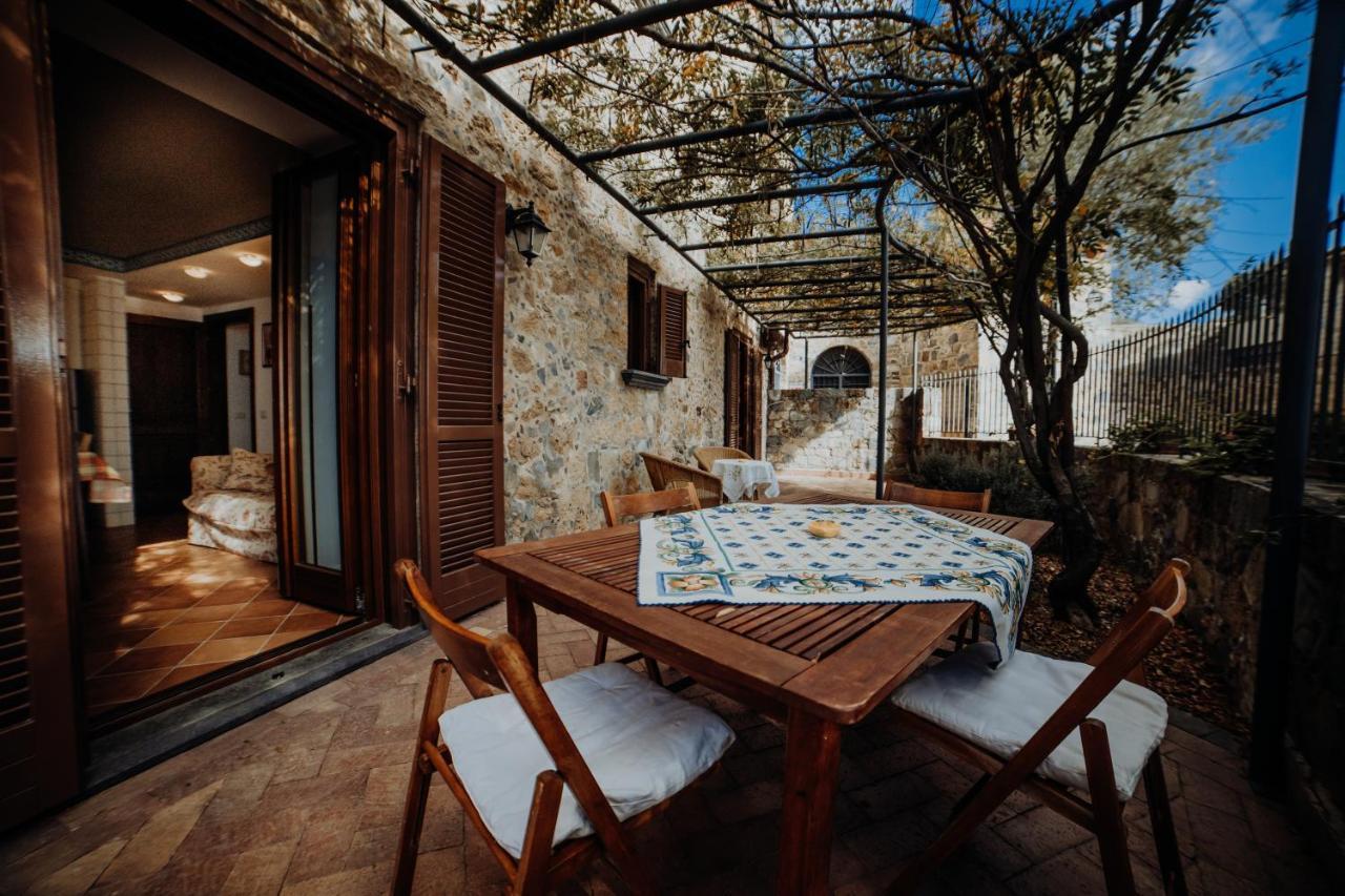 الشقق الفندقية كابريوليفي  Residenza Golfo Degli Ulivi المظهر الخارجي الصورة