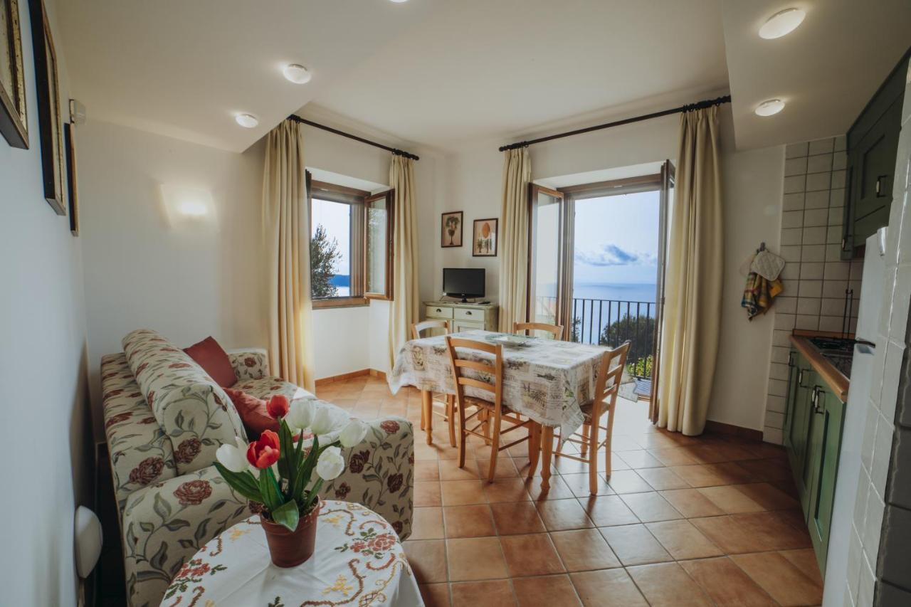 الشقق الفندقية كابريوليفي  Residenza Golfo Degli Ulivi المظهر الخارجي الصورة