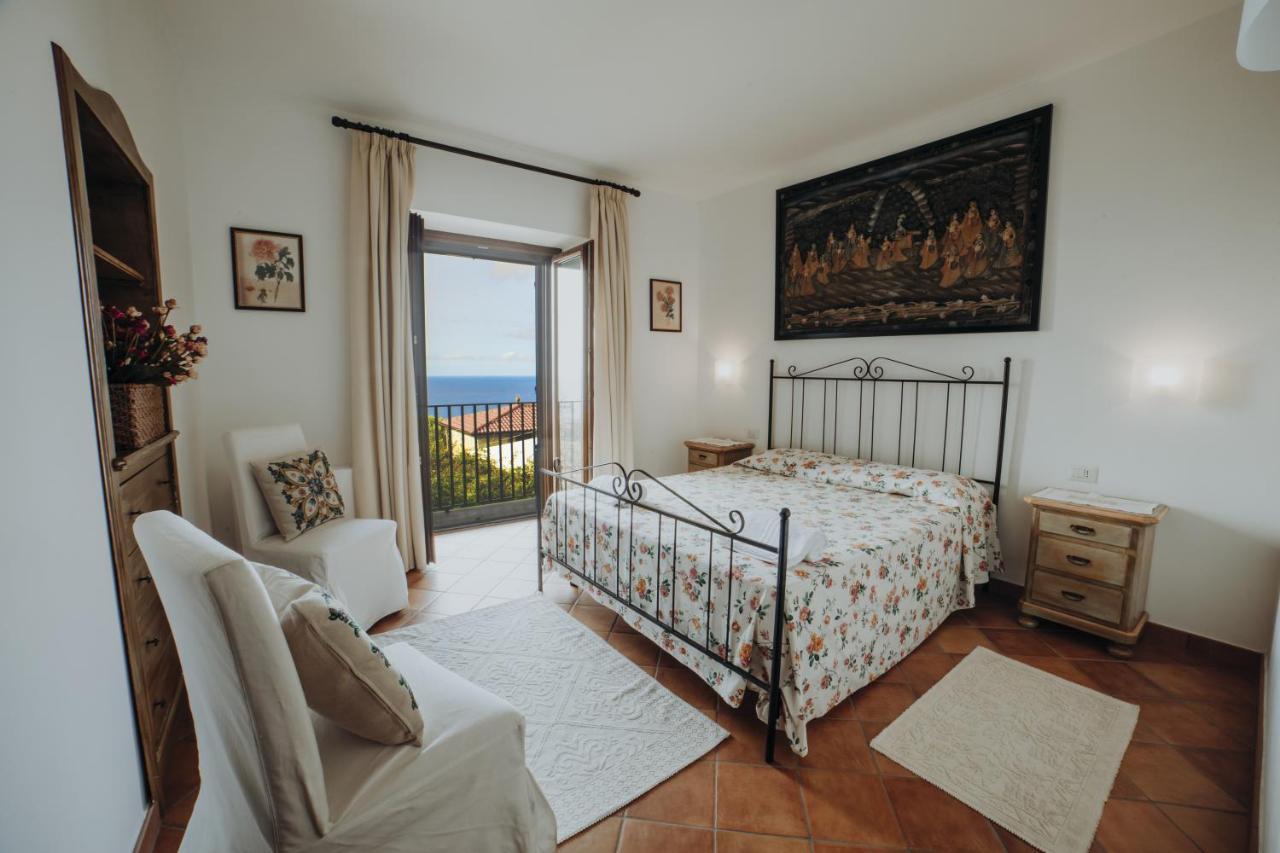 الشقق الفندقية كابريوليفي  Residenza Golfo Degli Ulivi المظهر الخارجي الصورة