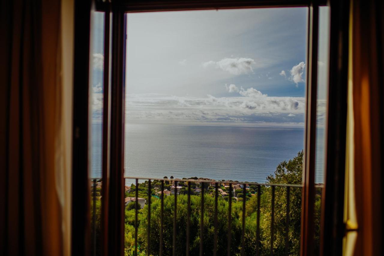 الشقق الفندقية كابريوليفي  Residenza Golfo Degli Ulivi المظهر الخارجي الصورة