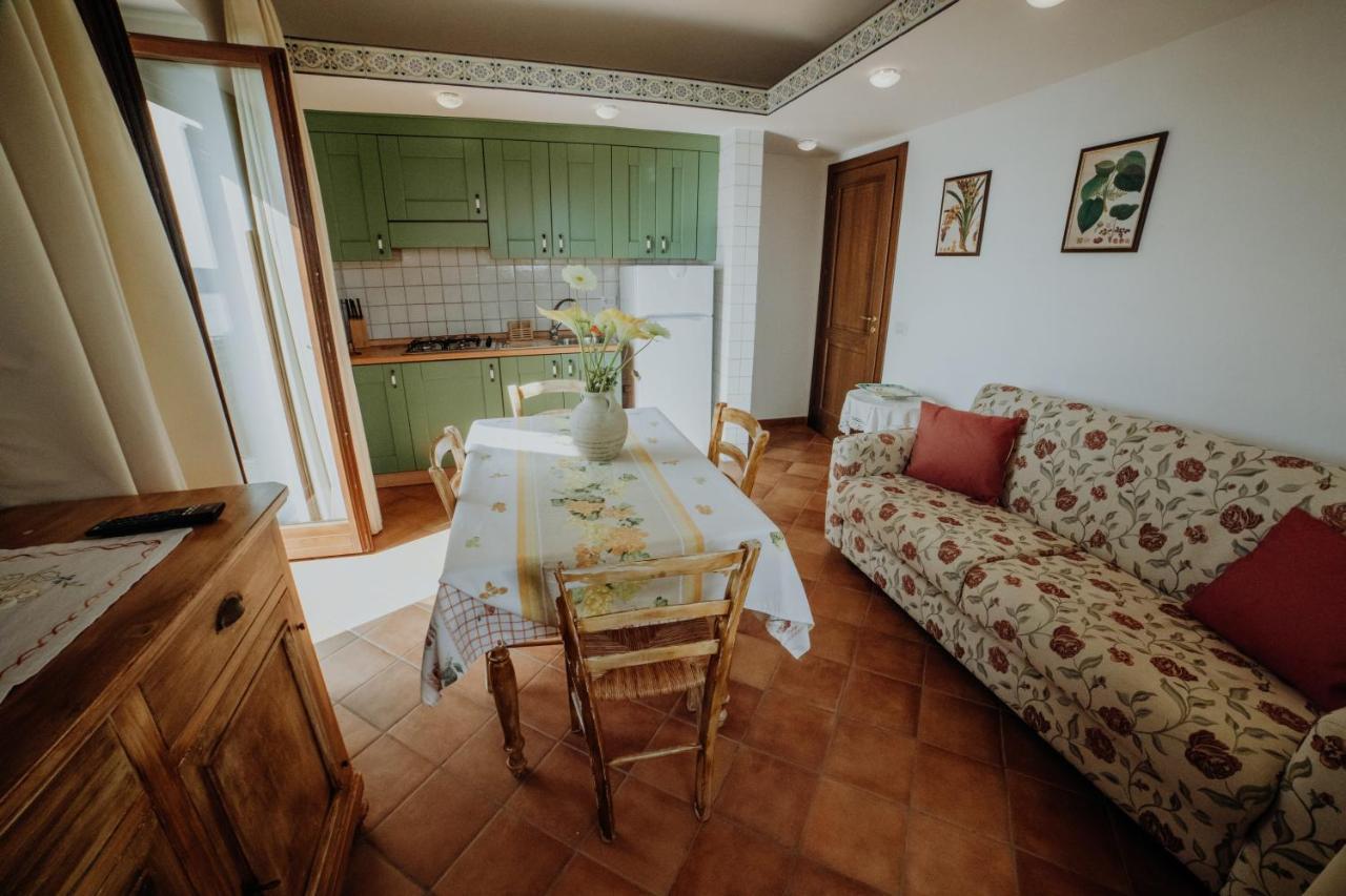 الشقق الفندقية كابريوليفي  Residenza Golfo Degli Ulivi المظهر الخارجي الصورة
